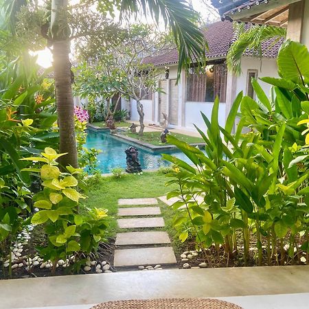 Hotel Damai Uluwatu Extérieur photo
